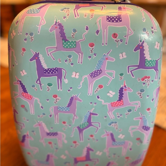 Pottery Barn Mckenzie Hard-Sided Spinner Luggage (Small) - Picture 15 of 15